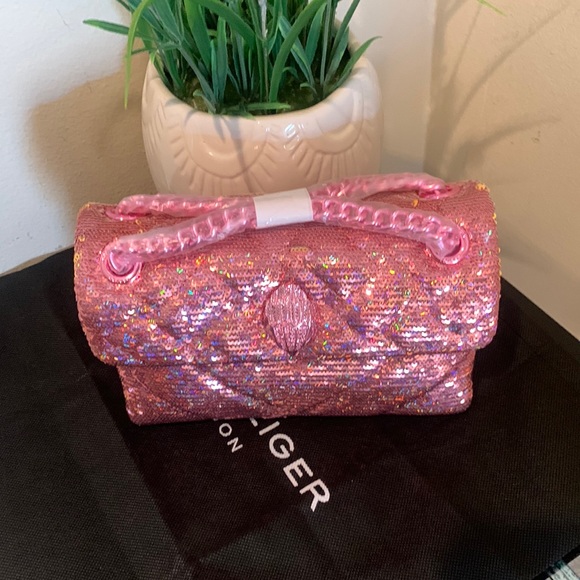 Kurt Geiger London Mini Kensington Sequins Crossbody Bag
KURT GEIGER L… - Picture 3 of 16